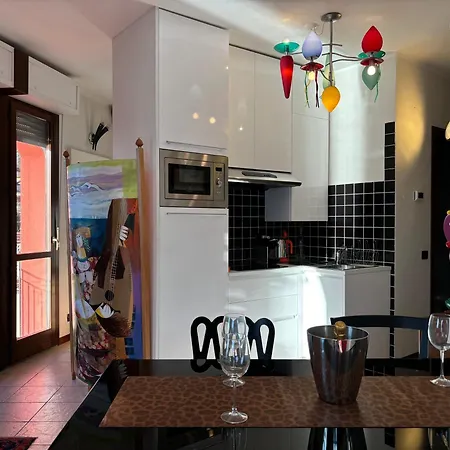 Lakeside Design Casa Manola - Larihome A44 Apartment