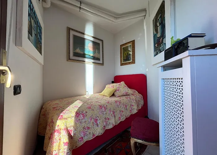 Lakeside Design Casa Manola - Larihome A44 * San Siro (Lombardy)